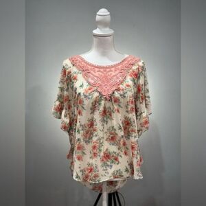 CLEARANCE! Floral Pleione Flowy Top Size S EUC